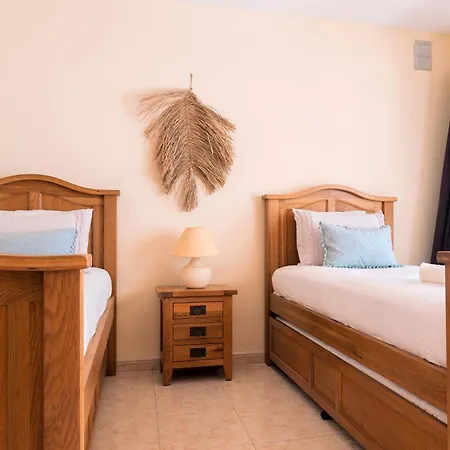 Vela Latina, A To Enjoy!