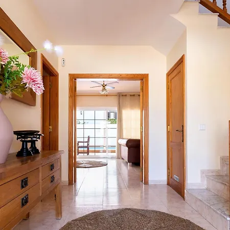 Vela Latina, A To Enjoy! Costa Teguise