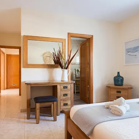 Vela Latina, A To Enjoy! Costa Teguise