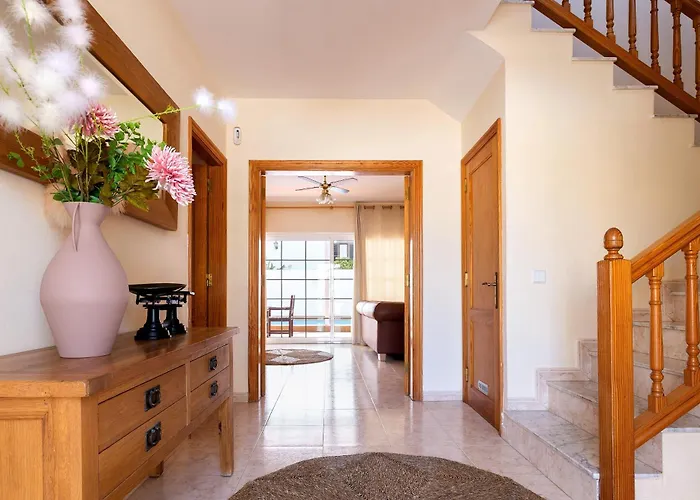 Vela Latina, A To Enjoy! Costa Teguise