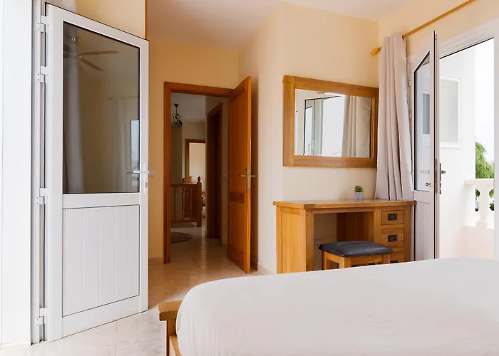 Vela Latina, A To Enjoy! *